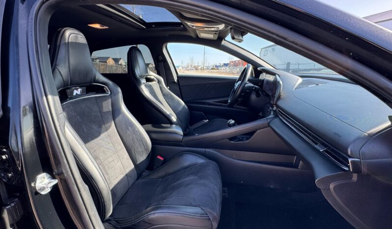 
								2022 Hyundai Elantra N full									