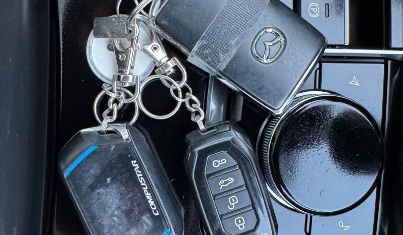 
								2020 Mazda 3 Hatchback Skyactiv G full									