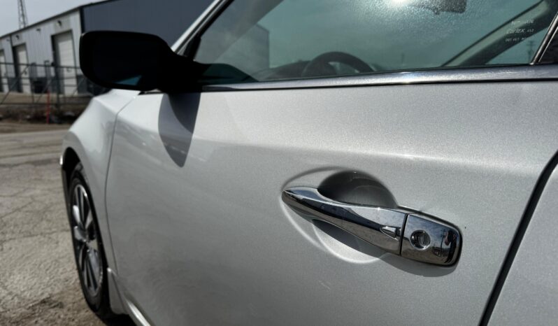 
								2017 Nissan Altima SV V4 2.5 full									