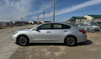 
										2017 Nissan Altima SV V4 2.5 full									