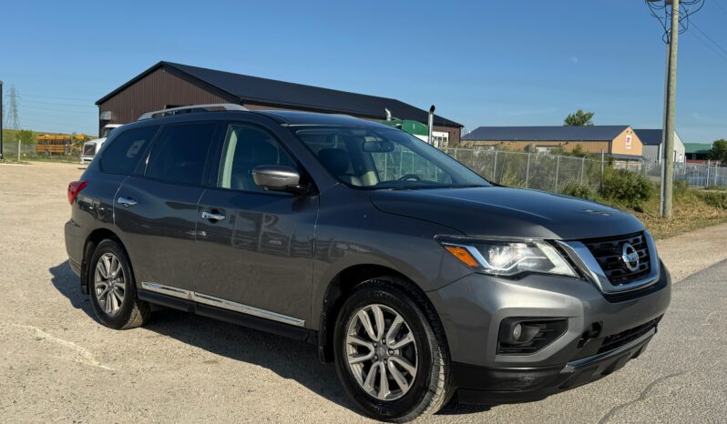 
								2019 Nissan Pathfinder SL platinum AWD full									