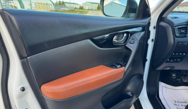 
								2018 Nissan rogue SL AWD full									