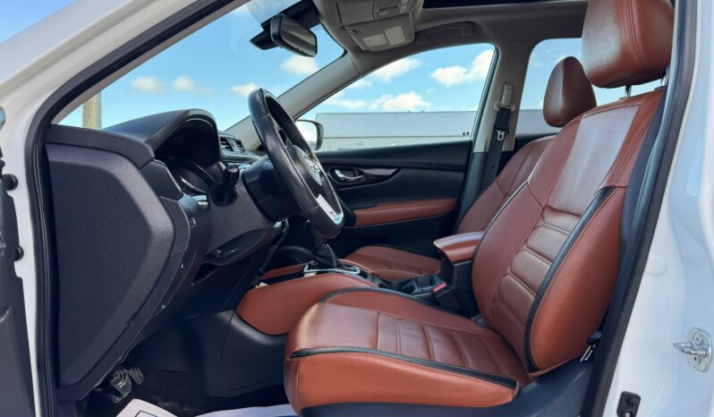 
								2018 Nissan rogue SL AWD full									