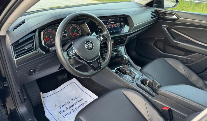 
								2021 Volkswagen Jetta Highline 1.4T full									