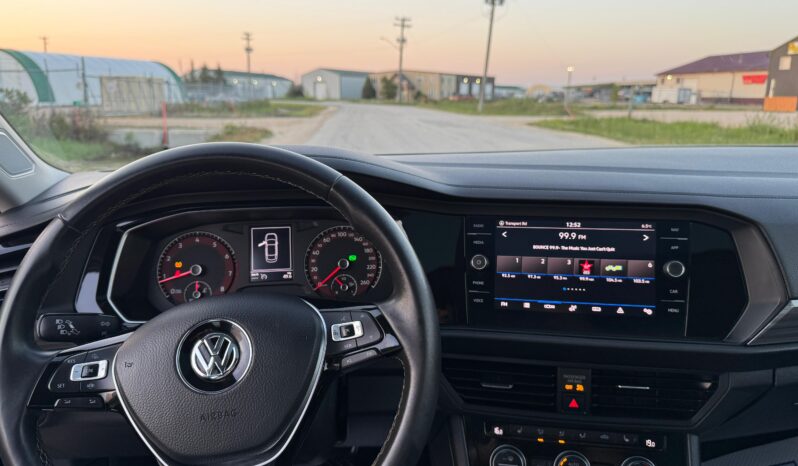 
								2021 Volkswagen Jetta Highline 1.4T full									