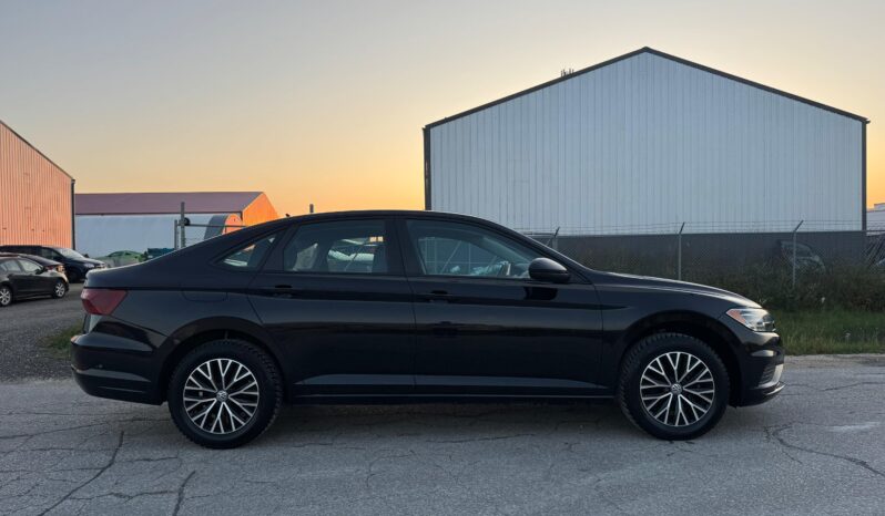 
								2021 Volkswagen Jetta Highline 1.4T full									