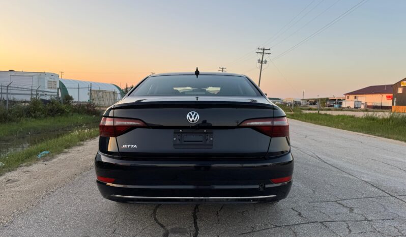 
								2021 Volkswagen Jetta Highline 1.4T full									