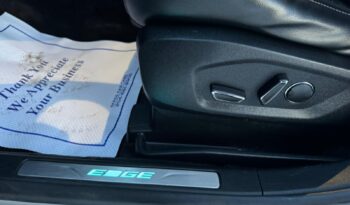 
										2018 Ford Edge titanium AWD full									