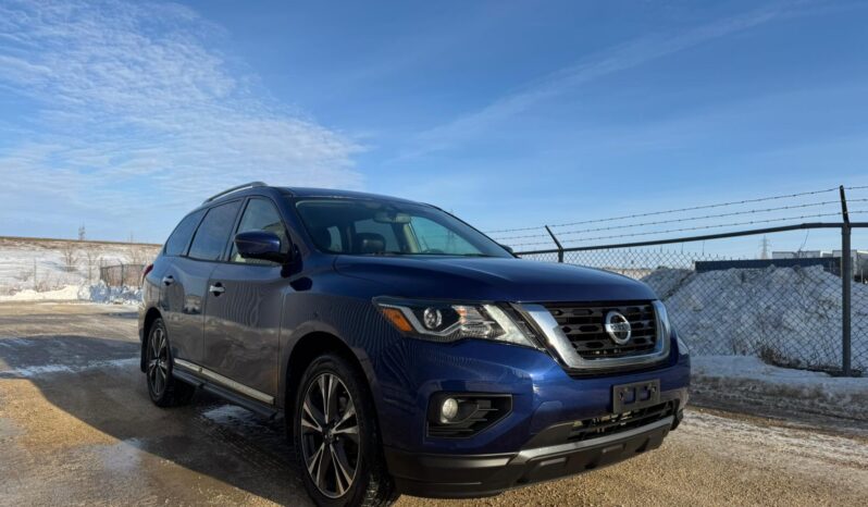 
								2017 Nissan Pathfinder SL platinum AWD full									