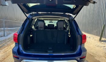 
										2017 Nissan Pathfinder SL platinum AWD full									